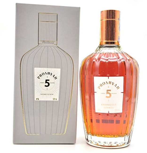 detail Brandy 5 let 0,5L 40% PROSHYAN