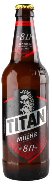 detail Pivo Titan 8 %, 0,5 l Černihivske